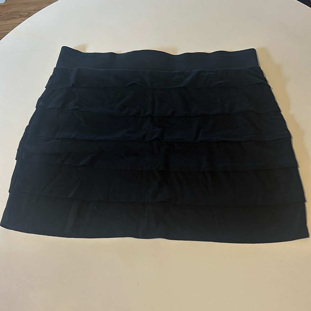 Express black tiered skirt